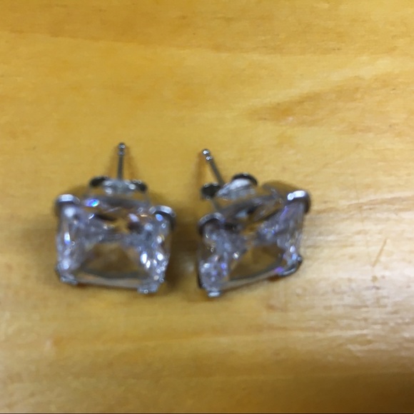 Esprit sterling silver cubic zirconia stud earrings. - Picture 2 of 4
